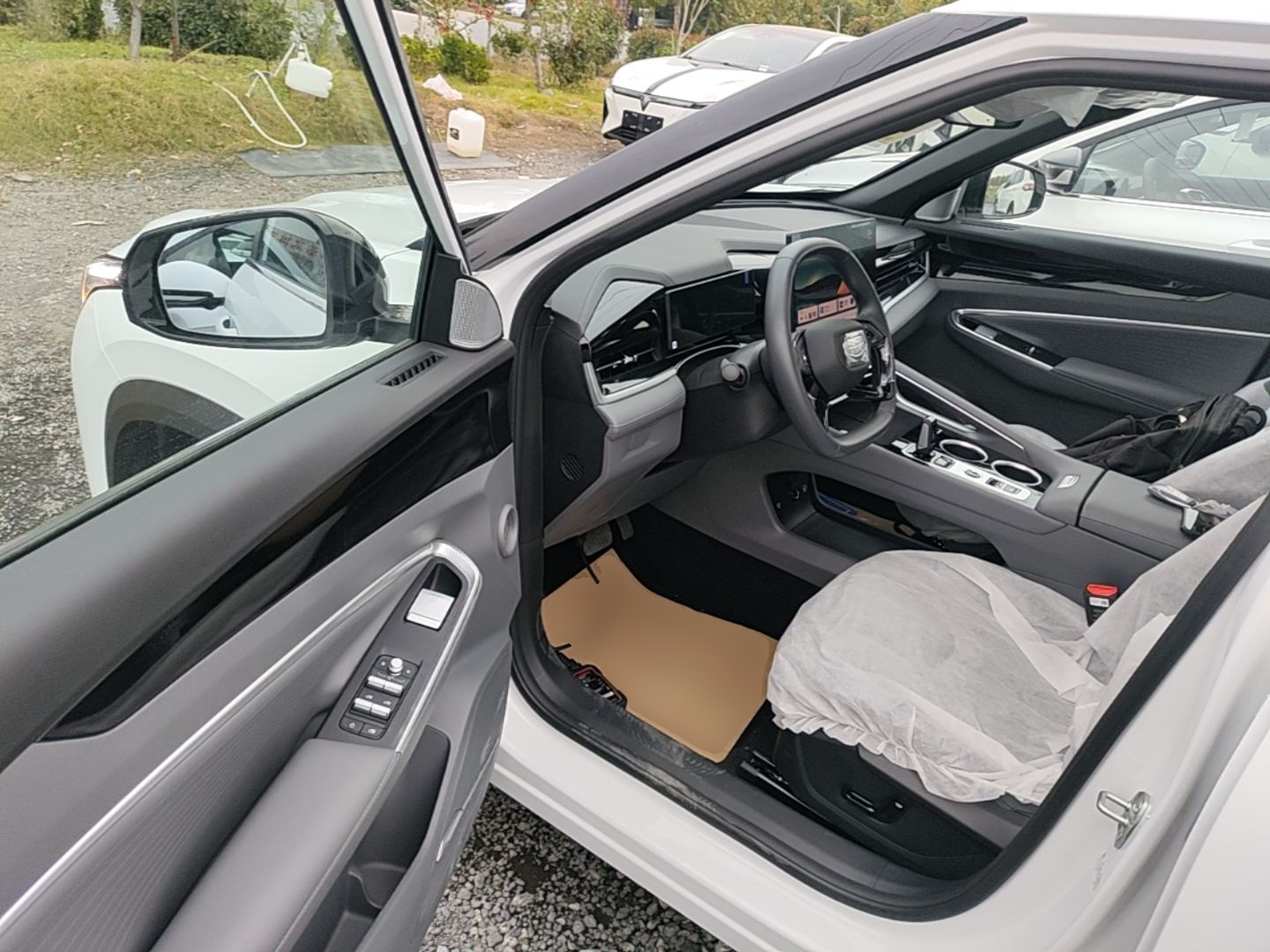 Geely Auto Emgrand X7 Sport 2026 Model 1.5TD Aspirational — снимка 18
