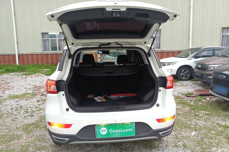 Used GAC Trumpchi GS4 2017 235T Automatic Two-Wheel Drive Luxury Smart Connectivity Version Trunk