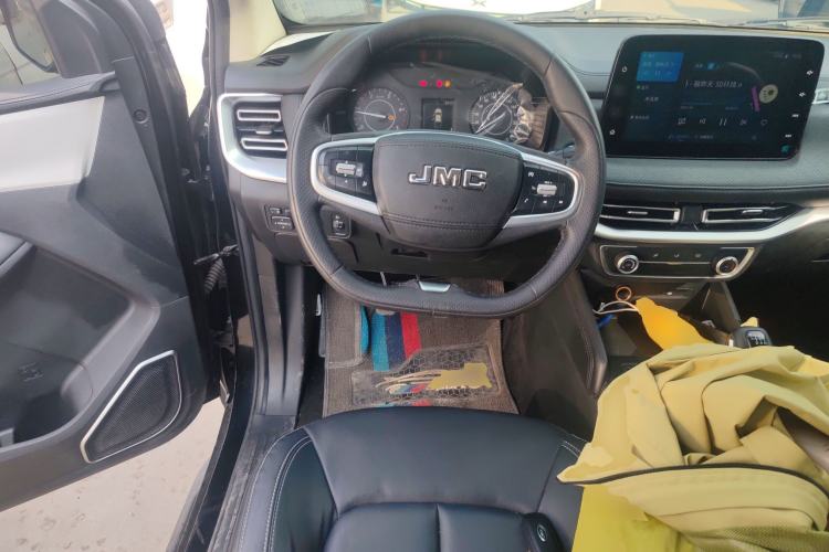 Used JMC Yuhu 7 2022 2.0T Manual Diesel Two-Wheel Drive Comfort Version Standard Wheelbase
