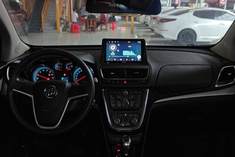 Used Buick Encore 2015 1.4T Automatic Two-Wheel Drive Urban Elite Version
