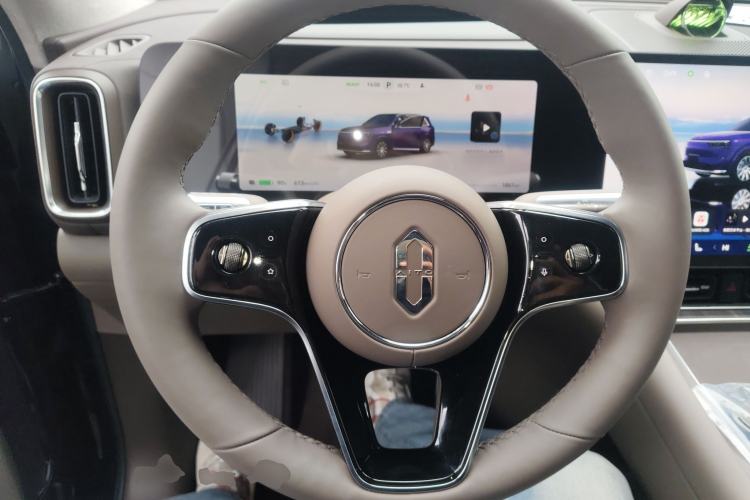 Used Hima AITO M8 2025 Model Pure Electric Max+ Five-Seat Long-Range Version