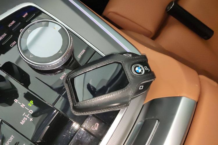Used BMW X5 2019 xDrive40i XLine 19-inch wheels Middle East version
