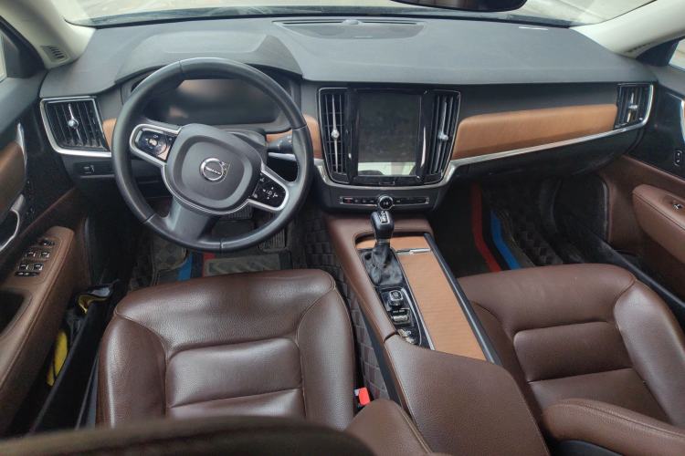 Used Volvo S90 2019 T5 Zhiyuan Edition
