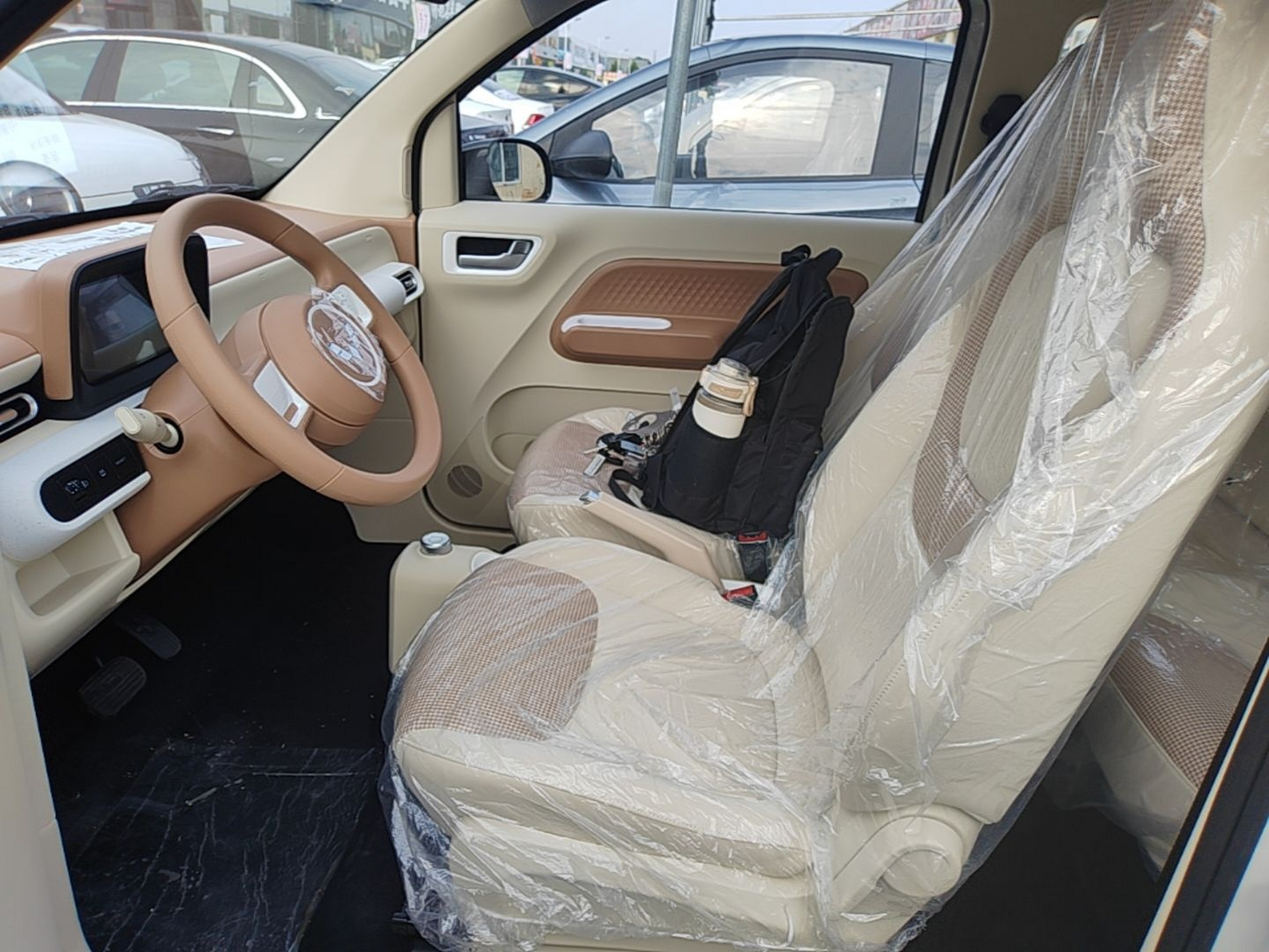Vordere Reihe im Auto