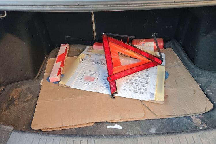 Used BAIC E Series 2013 Sedan 1.5L Manual Lotte Edition
