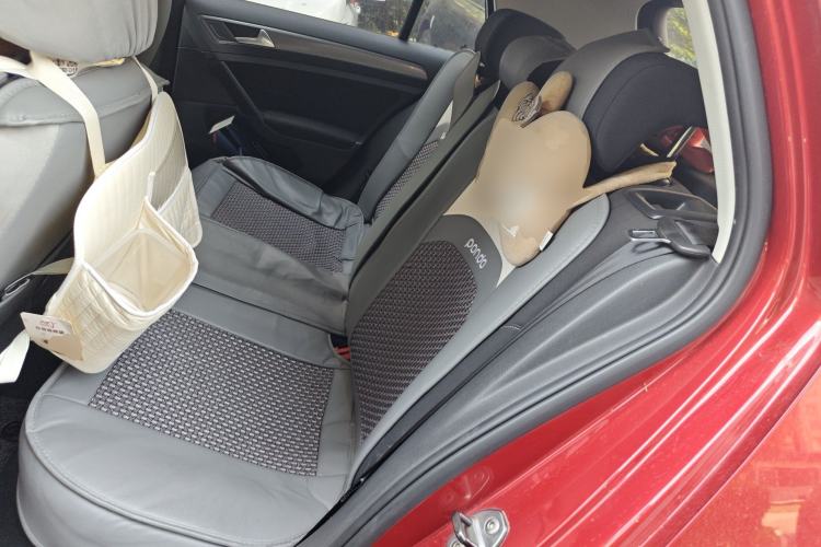 Used Volkswagen Golf 2014 1.6L Automatic Fashion Model Left Rear Seat