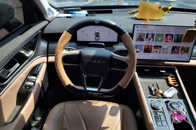 Used Chery Tiggo 8 L 2024 2.0T Two-Wheel Drive Prestige Version 5 Seats Steering Wheel