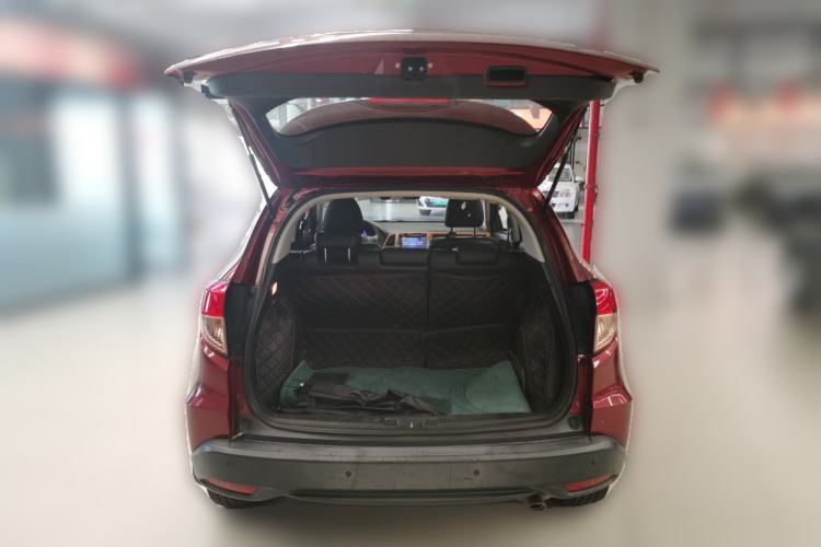 Used Honda Vezel 2016 1.8L CVT Front-Wheel Drive Pioneer Edition