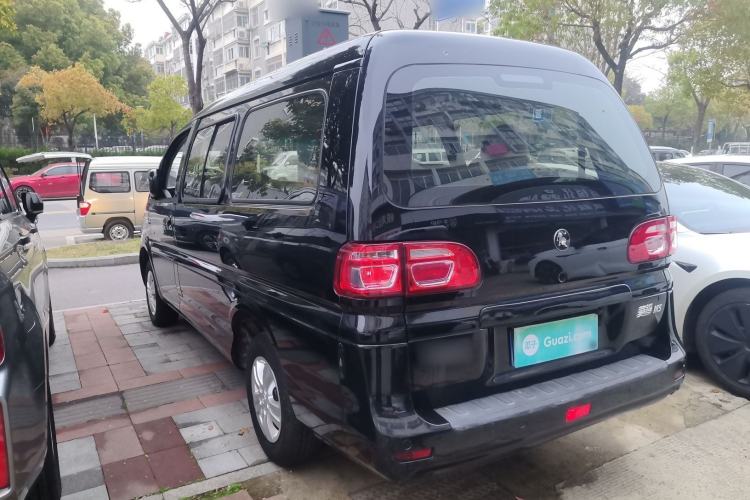 Used FORTHING Lingzhi 2022 M5L 1.6L Utility Model 7 Seats
