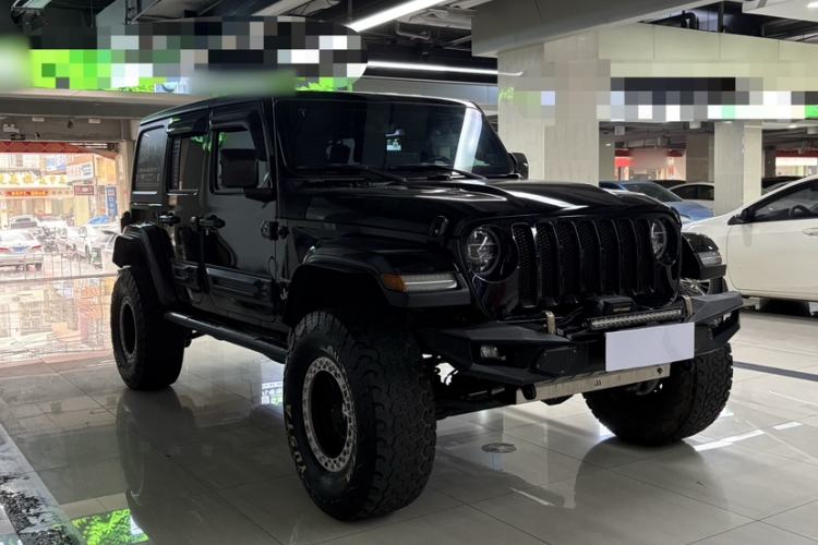 Used Jeep Wrangler 2019 2.0T Sahara Four-Door Version China VI Emission Standard

