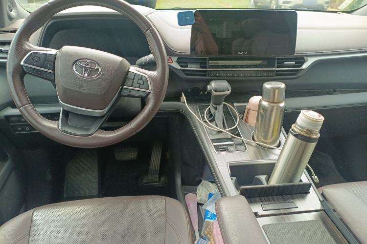 Used Toyota SIENNA 2021 2.5L Hybrid Platinum Edition
