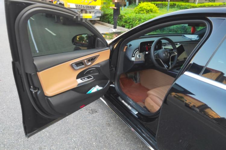 Used Mercedes-Benz E-Class 2024 E 300 L Stylish Model
