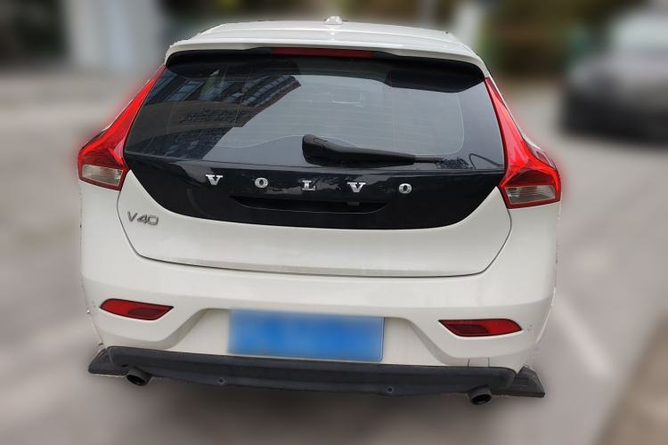 Used Volvo V40 2015 1.6T Zhiya Edition