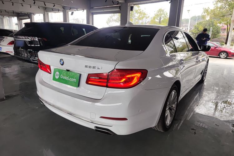 Used BMW 5 Series 2019 Facelifted 525Li Luxury Package Rear Right 45 Deg