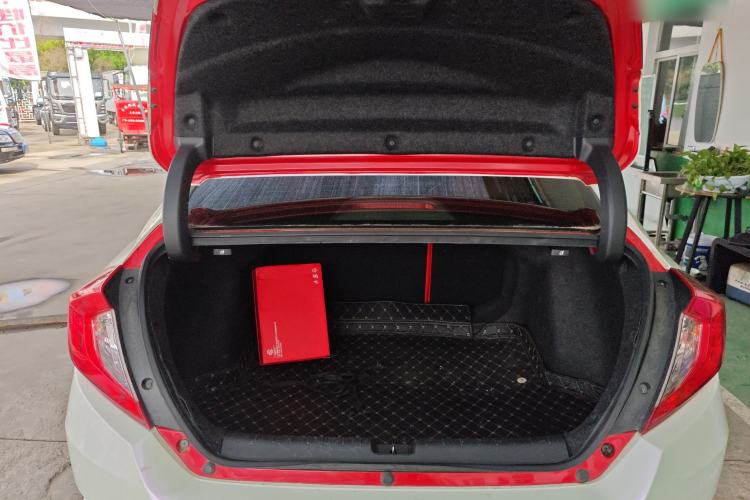 Used Honda Civic 2016 220TURBO CVT Luxury Edition Trunk