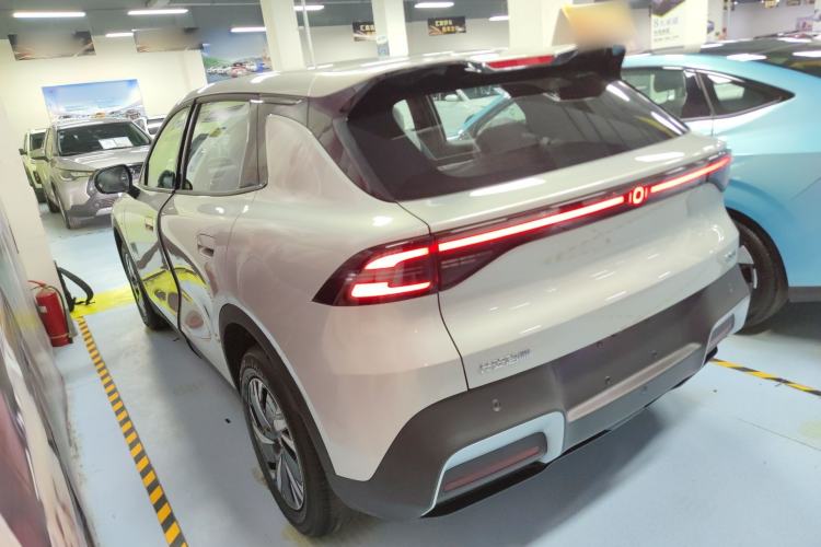 Used CHANGAN NEVO Q05 2026 Model 405Max
