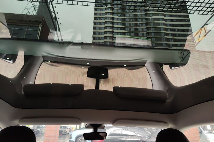 Used Tesla Model Y 2023 Rear-Wheel-Drive Version Headliner