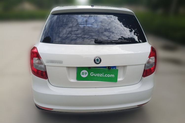 Used Skoda Fabia 2012 1.4L Automatic Crystal Edition