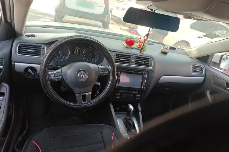 Used Volkswagen Sagitar 2014 1.4TSI Automatic Luxury Model Steering Wheel