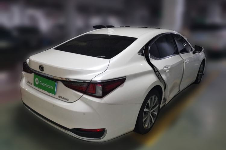 Used Lexus ES 2018 200 Excellence Edition China VI Standard
