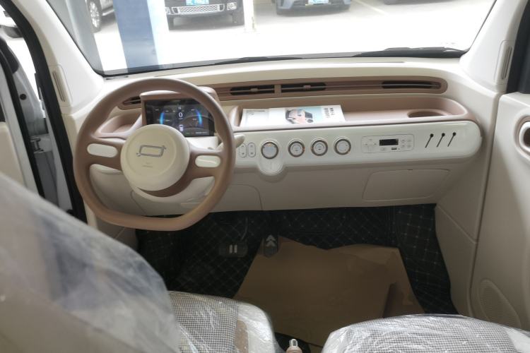 Used Bestune Pony 2026 222km Colorful Horse Center Console