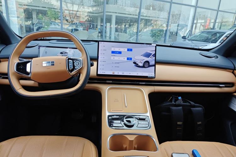 Used Geely Galaxy Galaxy Xingjian 7 EM-i 2025 120km Flagship Edition
