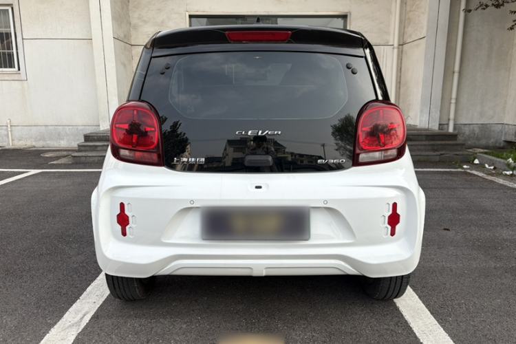 Used Roewe Clever 2021 302 km New Four-Seater Super-Efficient Version