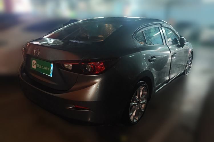 Used Mazda 3 Axela 2014 Sedan 2.0L Automatic Flagship Model
