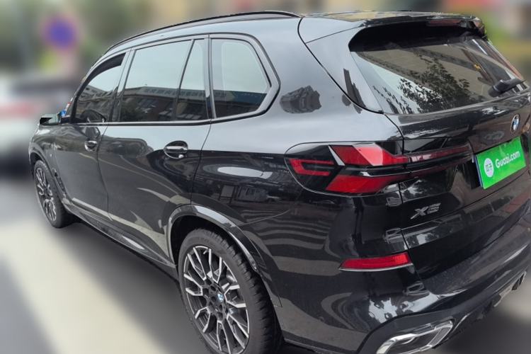 Used BMW X5 2023 xDrive 40Li M Sport Night Edition Package