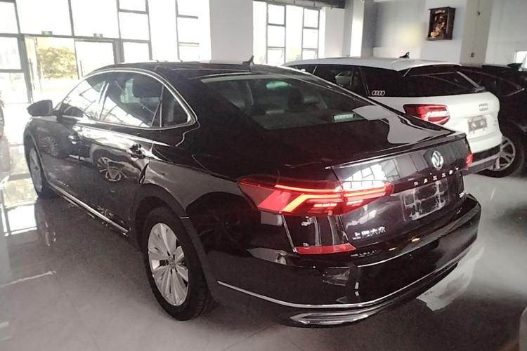 Used Volkswagen Passat 2020 330TSI Elite Edition China VI

