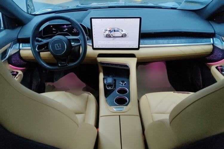 Used Zeekr 001 2021 Ultra-Long Range Dual-Motor YOU Version Center Console