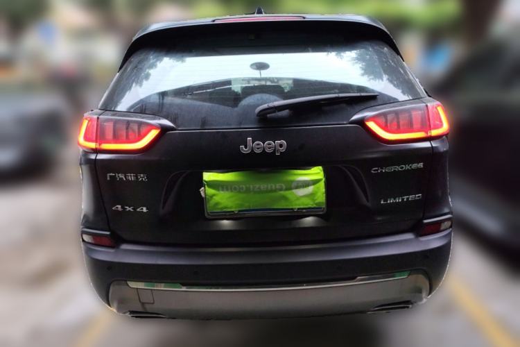 Used Jeep Cherokee 2019 2.0T Four-Wheel Drive Explorer Edition China VI Emission Standard