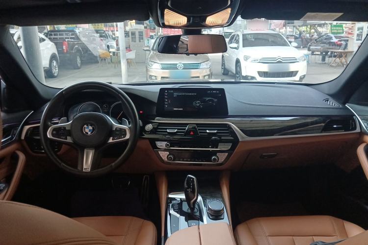 Used BMW 5 Series 2018 Restyled 530Li Leading Edition M Sport Package
