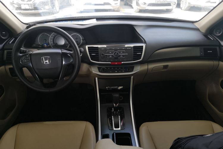 Used Honda Accord 2015 2.0L LX Comfort Edition