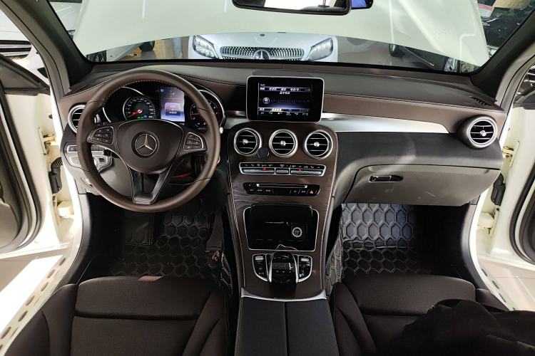 Used Mercedes-Benz GLC 2017 GLC 300 4MATIC Sport Edition