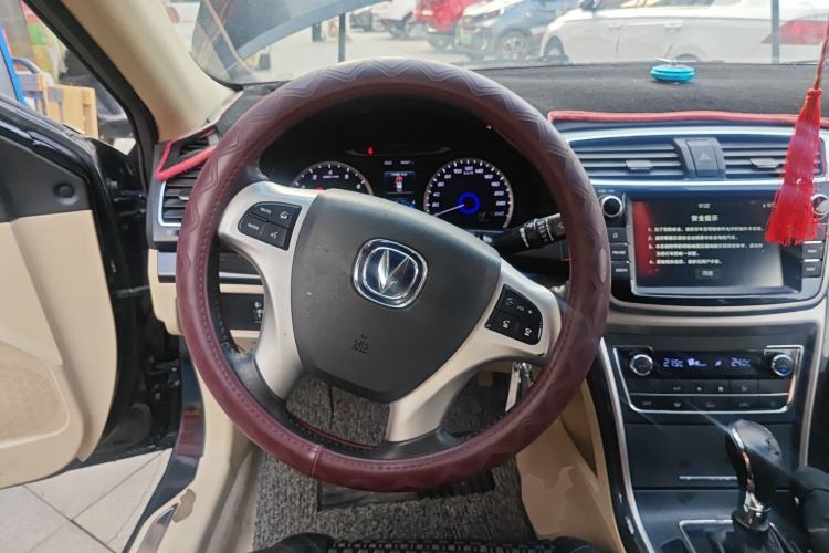 Used CHANGAN Raeton 2016 1.8T Automatic Smart Enjoyment Deluxe Model Steering Wheel