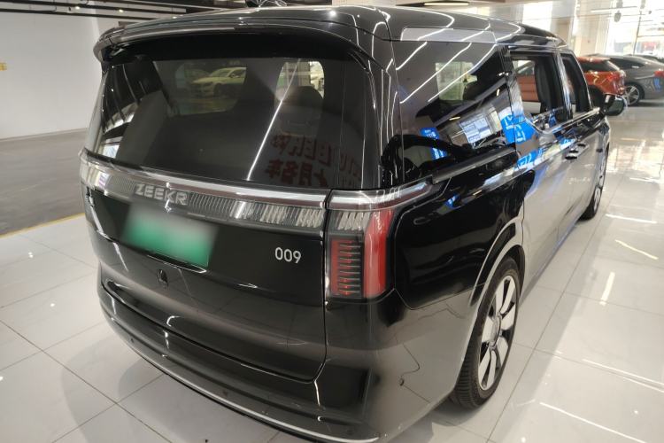 Used Zeekr 009 2022 WE Edition Rear Right 45 Deg