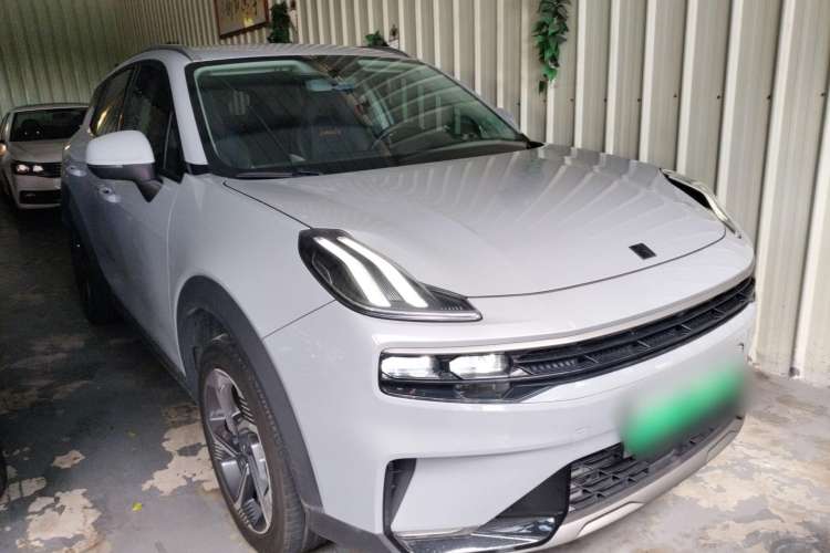 Used Lynk & Co 06 EM-P 2022 PHEV 84 km Range Pro Version