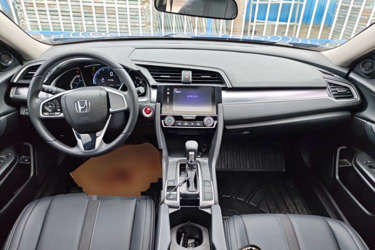 Used Honda Civic 2016 220TURBO CVT Luxury Edition Center Console