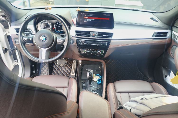 Used BMW X2 2021 sDrive25i Midnight Edition Center Console