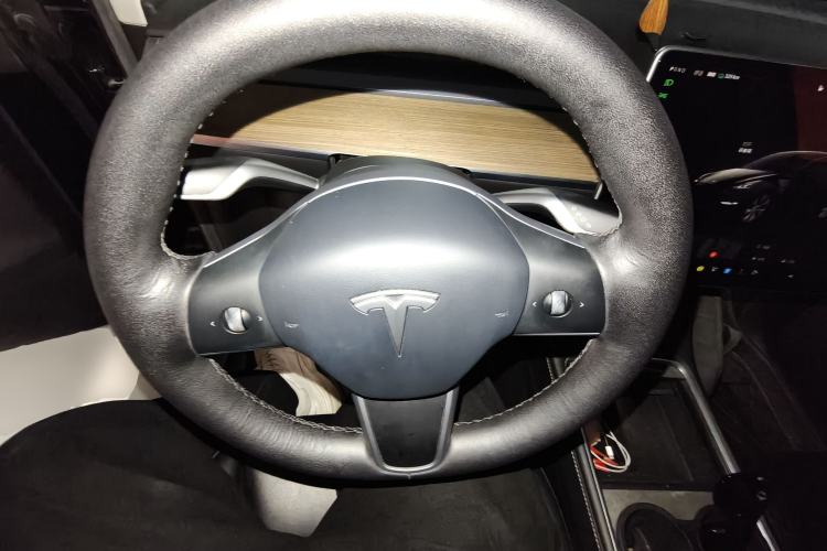 Used Tesla Model Y 2022 Rear-Wheel-Drive Version
