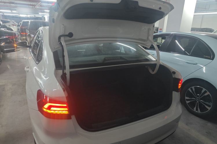 Used Volkswagen Lavida 2018 1.5L Automatic Comfort Edition China V Standard
