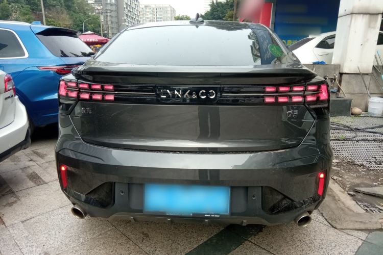 Used Lynk & Co 05 2023 2.0TD Two-Wheel Drive Shine Halo