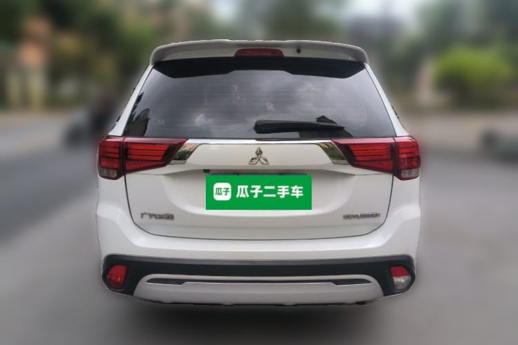 Used Mitsubishi Outlander 2019 2.0L Two-Wheel Drive Comfort Edition 5 Seats China V Standard Rear