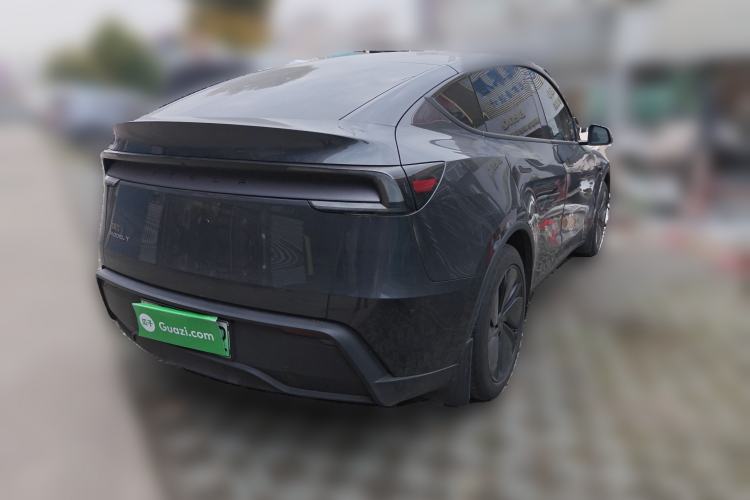 Used Tesla Model Y 2025 Rear-Wheel-Drive Version
