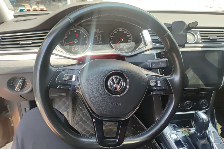 Used Volkswagen Passat 2017 280TSI DSG Luxury Edition