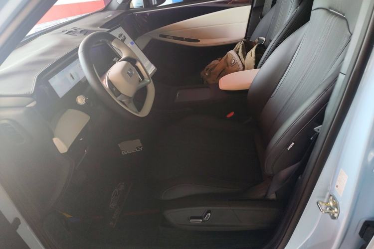 Used Geely Galaxy L7 2023 1.5T 115 km MAX