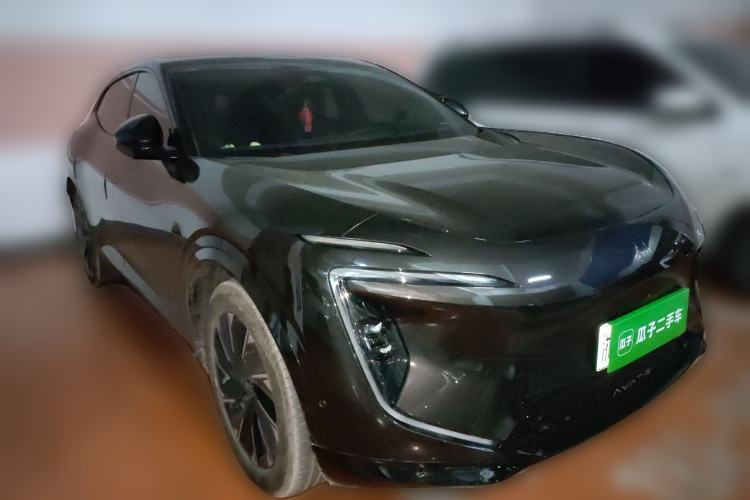 Used Avatr 07 2024 Pro+ Range-Extended Edition Front Right 45 Deg