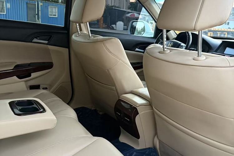 Used Honda Crosstour 2011 3.5L Prestige Edition
