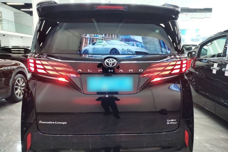 Used Toyota Alphard 2024 Dual-Engine 2.5L Prestige Edition
